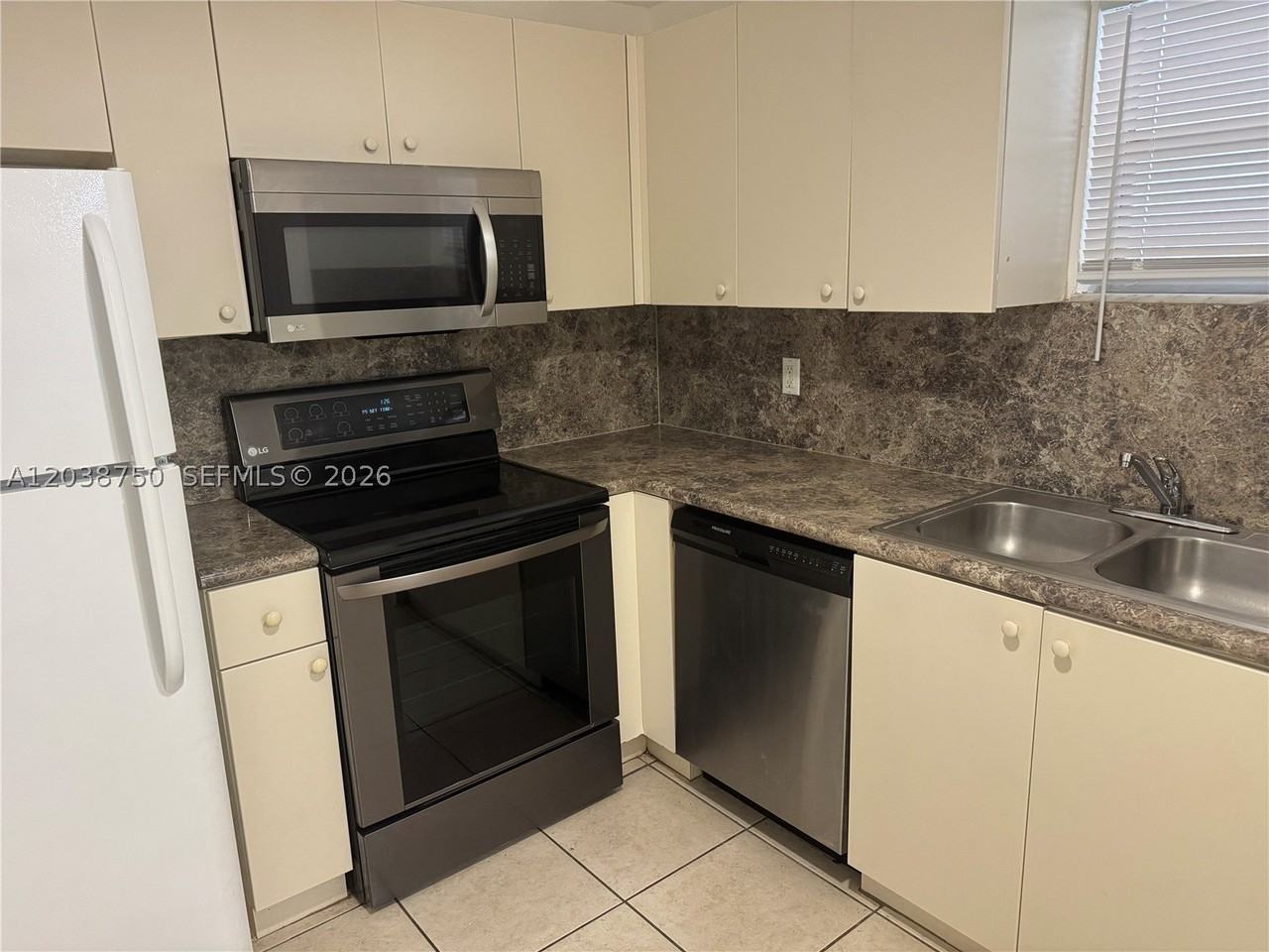 4235 N University Dr #202 - Photo 3 of 50