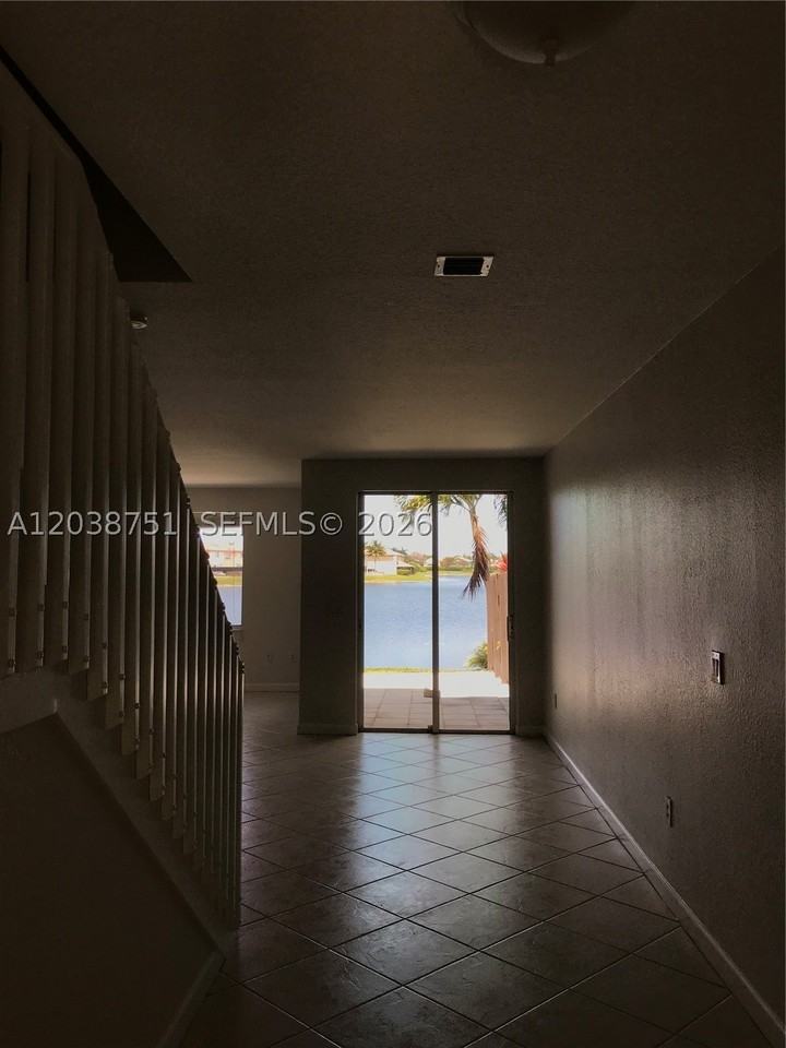 6674 Nw 107th Pl - Photo 2 of 23