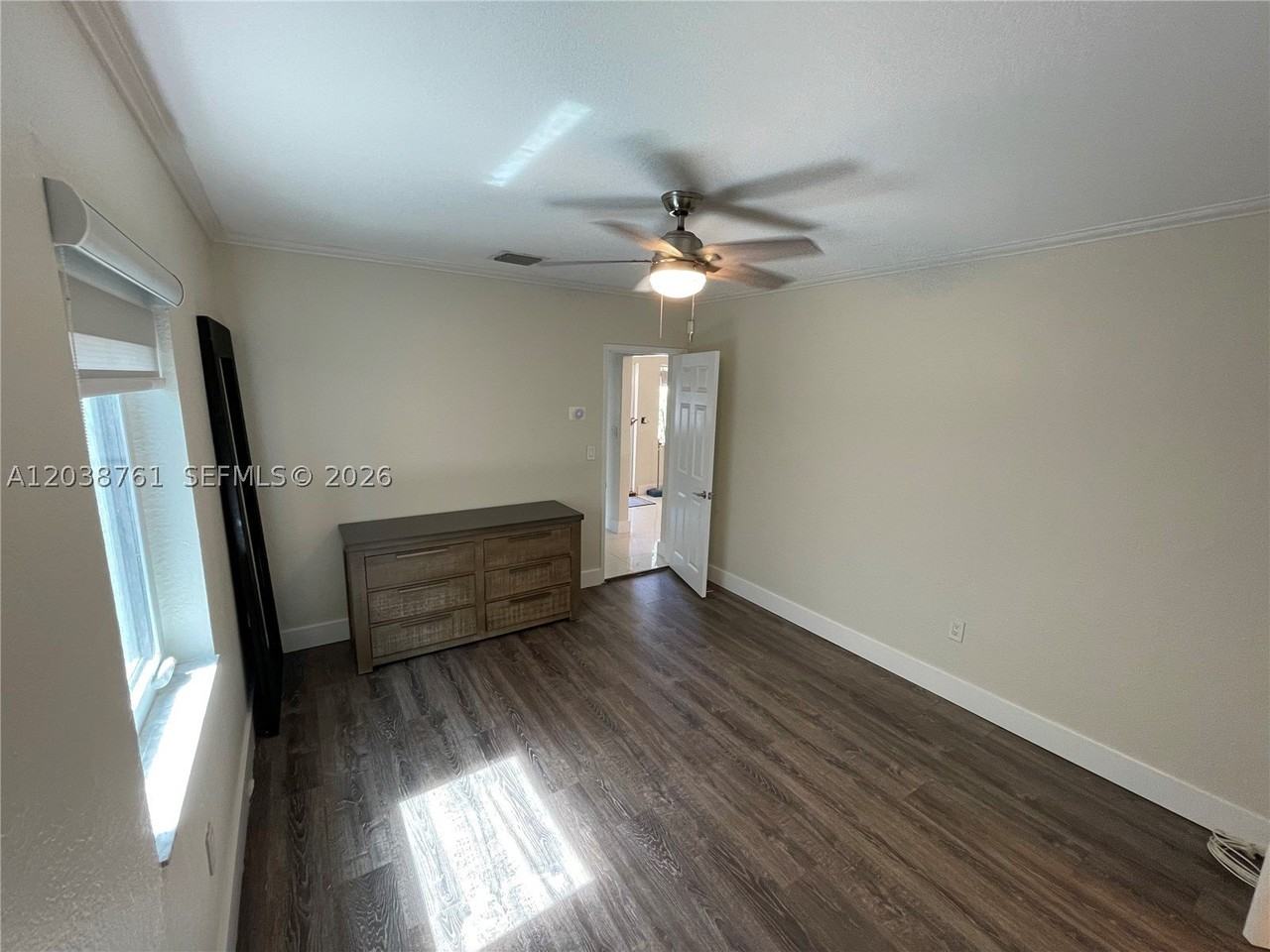 6129 Sw 28th St - Photo 7 of 17