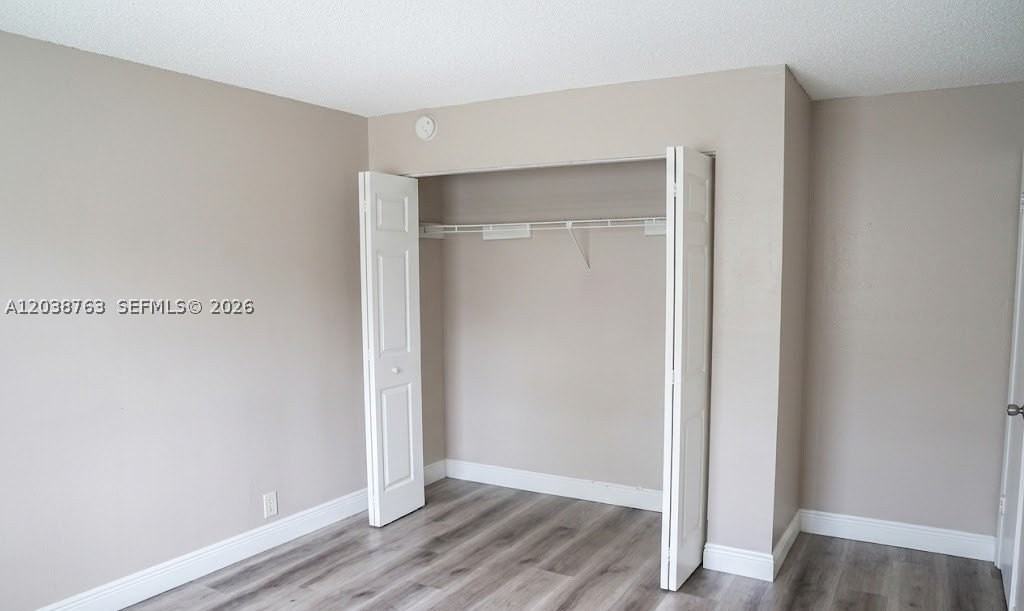 4240 Woodside Dr #4 - Photo 4 of 11