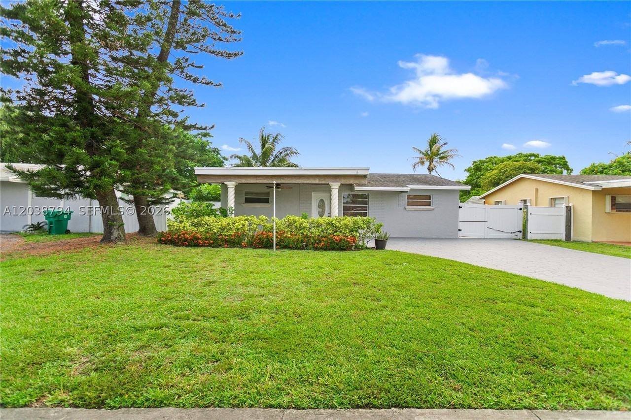 4151 Sw 56th Ave - Photo 3 of 50