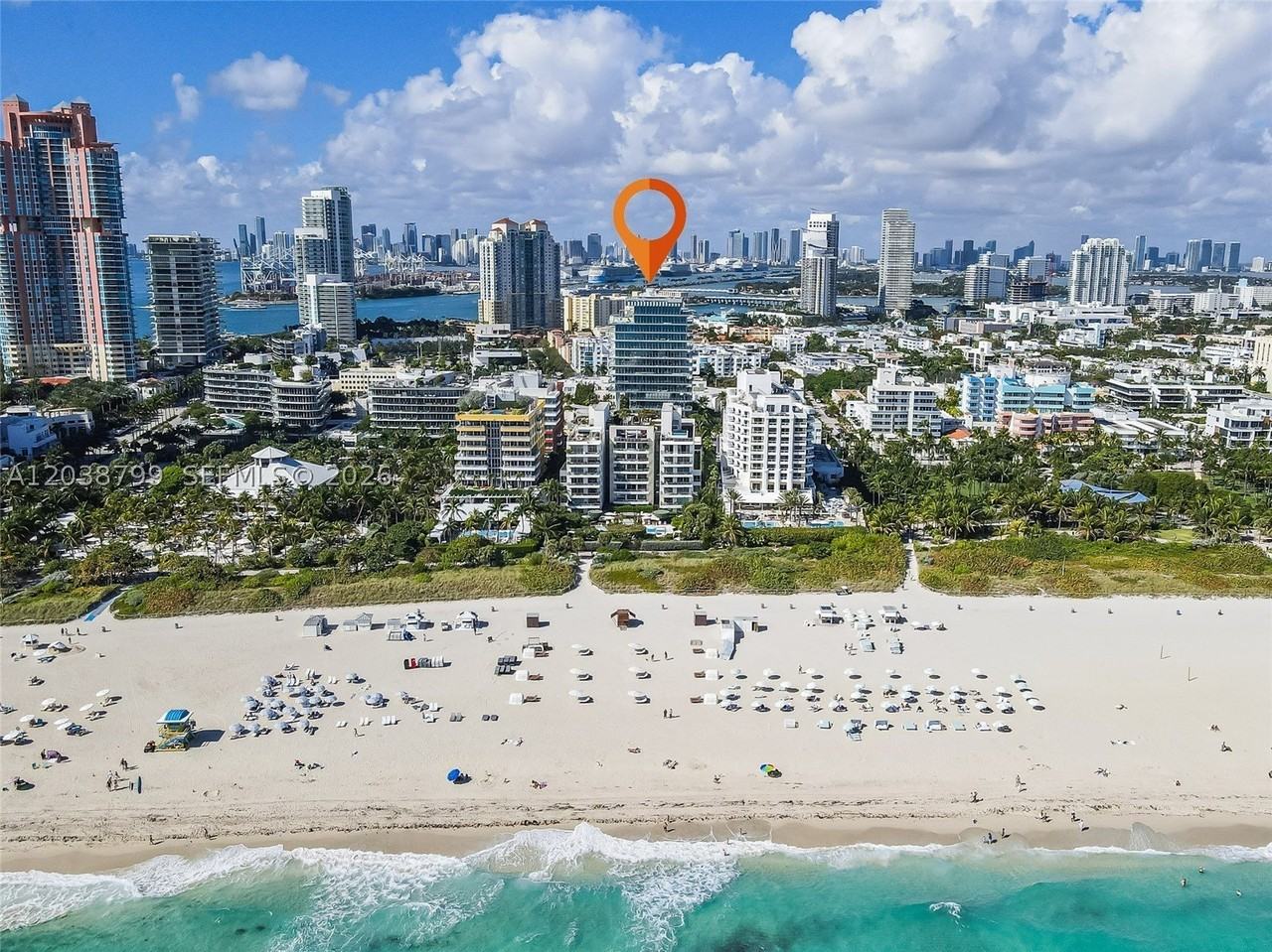 120 Ocean Dr #700 - Photo 2 of 50