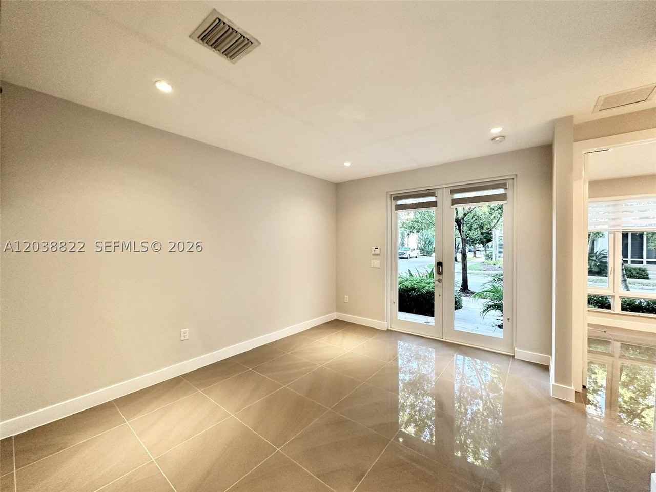 10560 Nw 63rd Ter - Photo 3 of 50