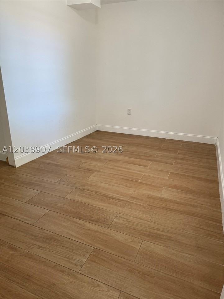 8275 Sw 205th Ter - Photo 5 of 20