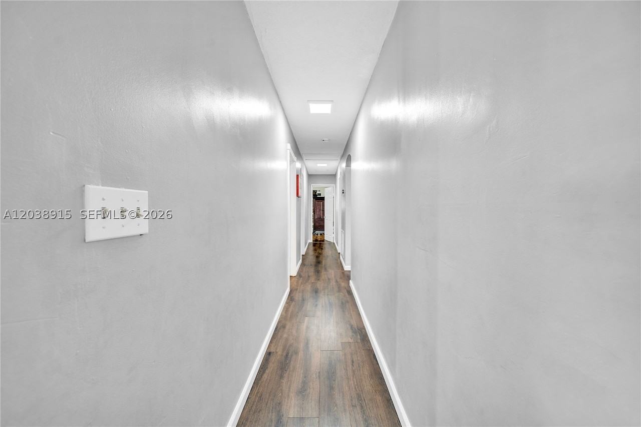 875 E 29th St #1 - Photo 7 of 38