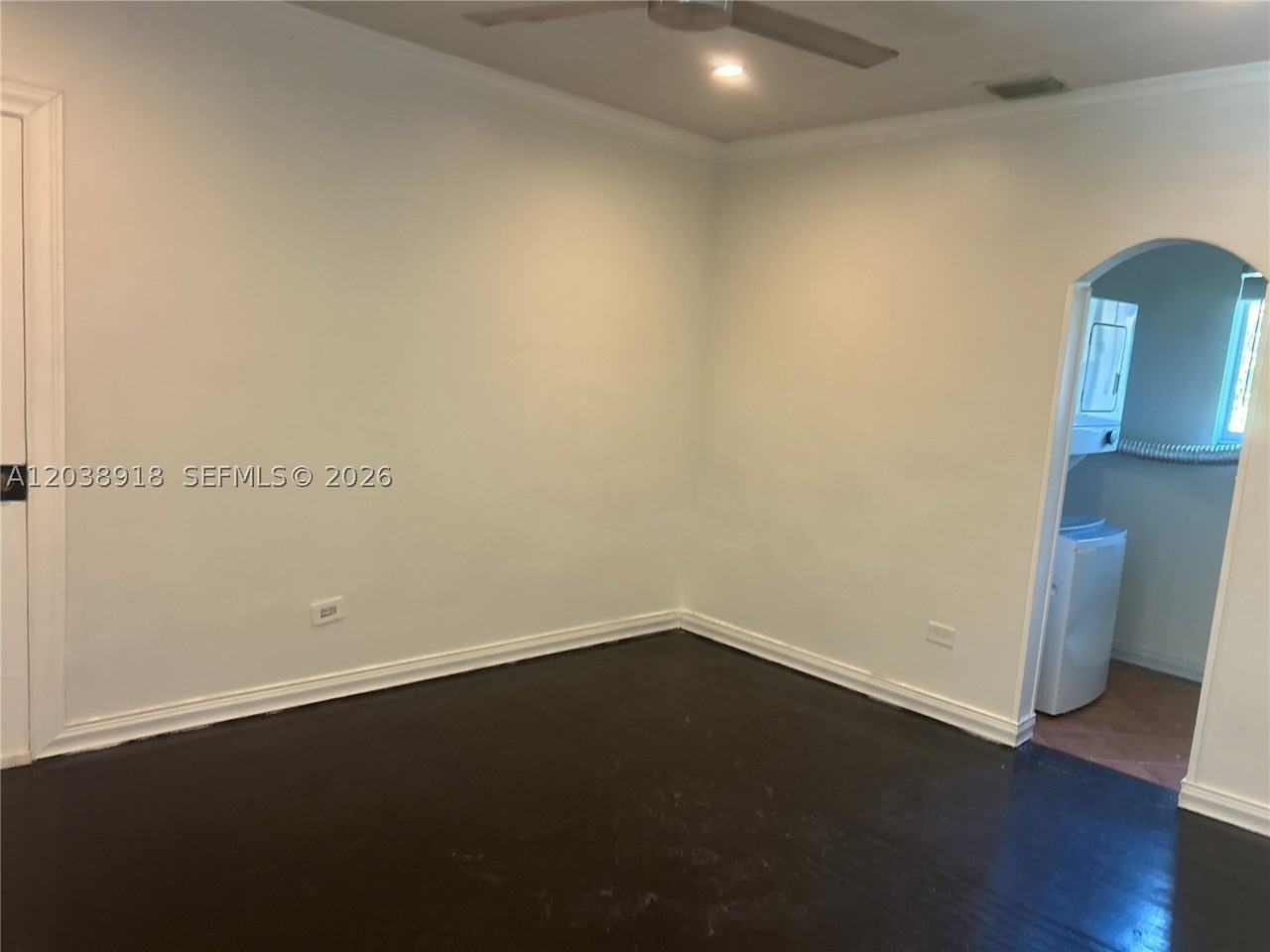 8260 Byron Ave #5 - Photo 2 of 4