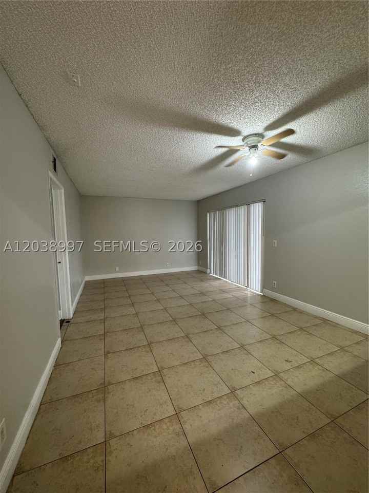 1465 Lake Crystal Dr #A - Photo 4 of 13