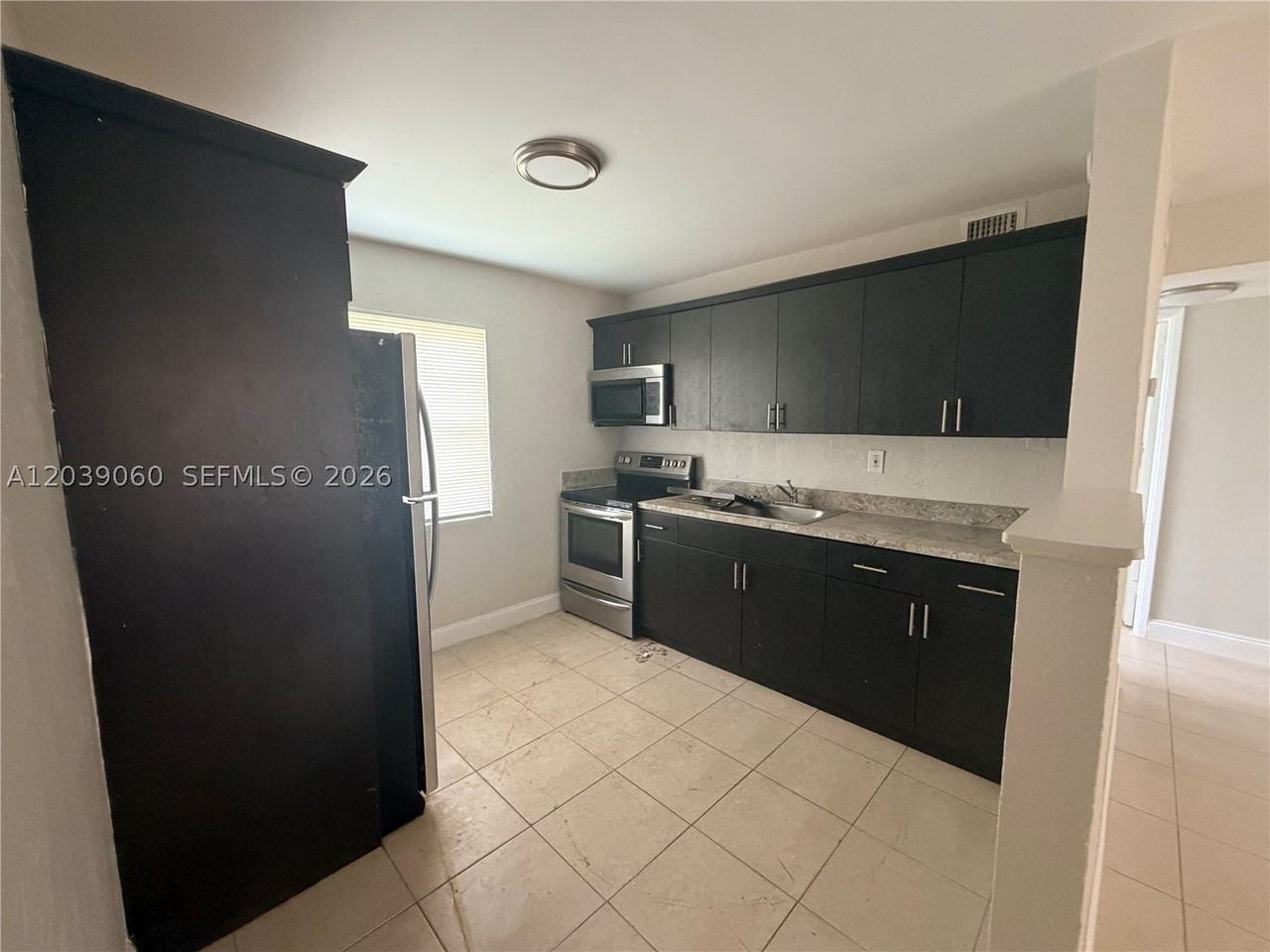 6321 Sw 20th Ct #6321 - Photo 4 of 15