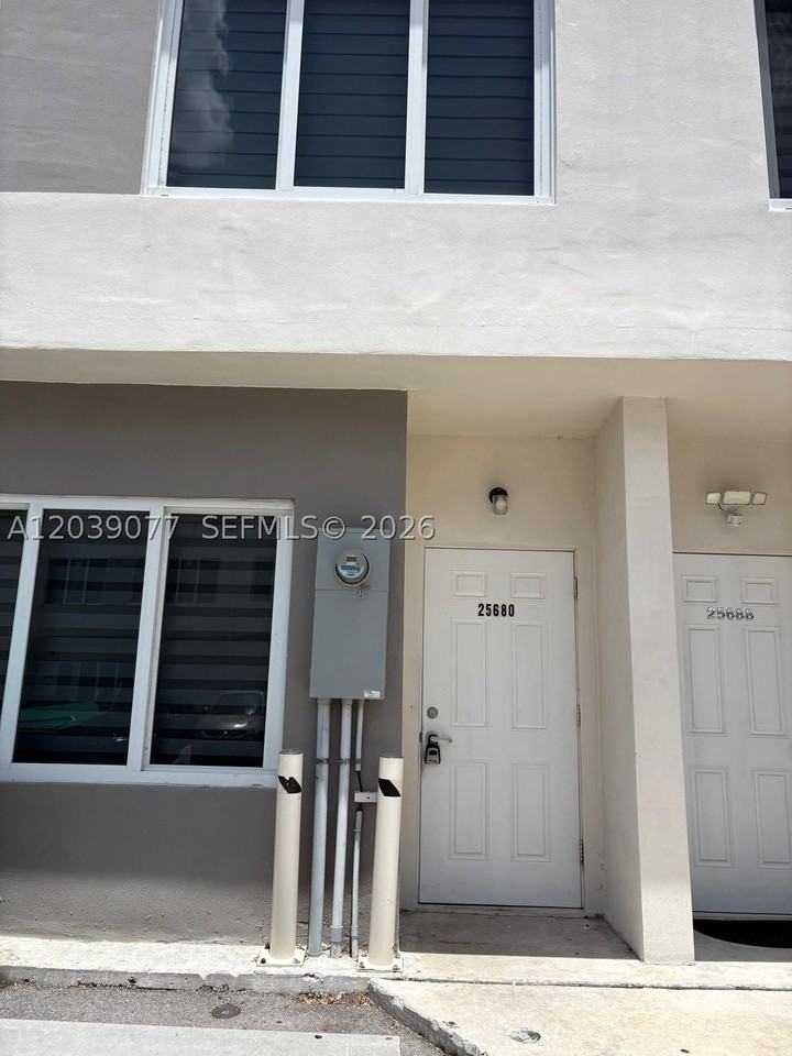 25680 Sw 143rd Path - Photo 3 of 27