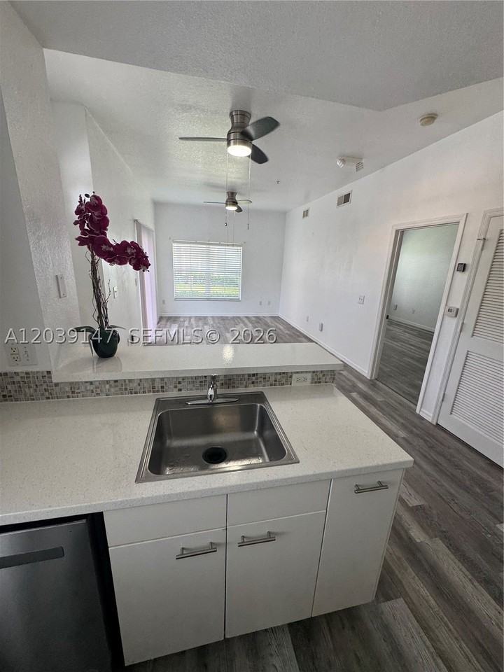 4006 Santa Maria Dr #108 - Photo 5 of 14