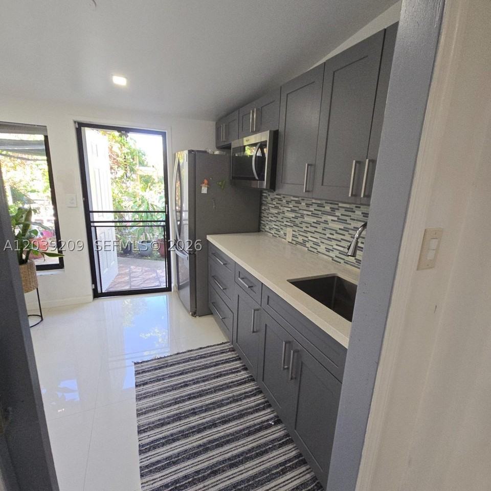 5600 Sw 112th Ave - Photo 7 of 27