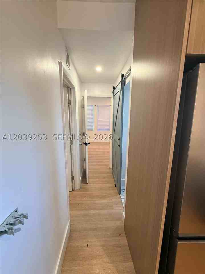 453 Nw 25th Ct #1 - Photo 5 of 12