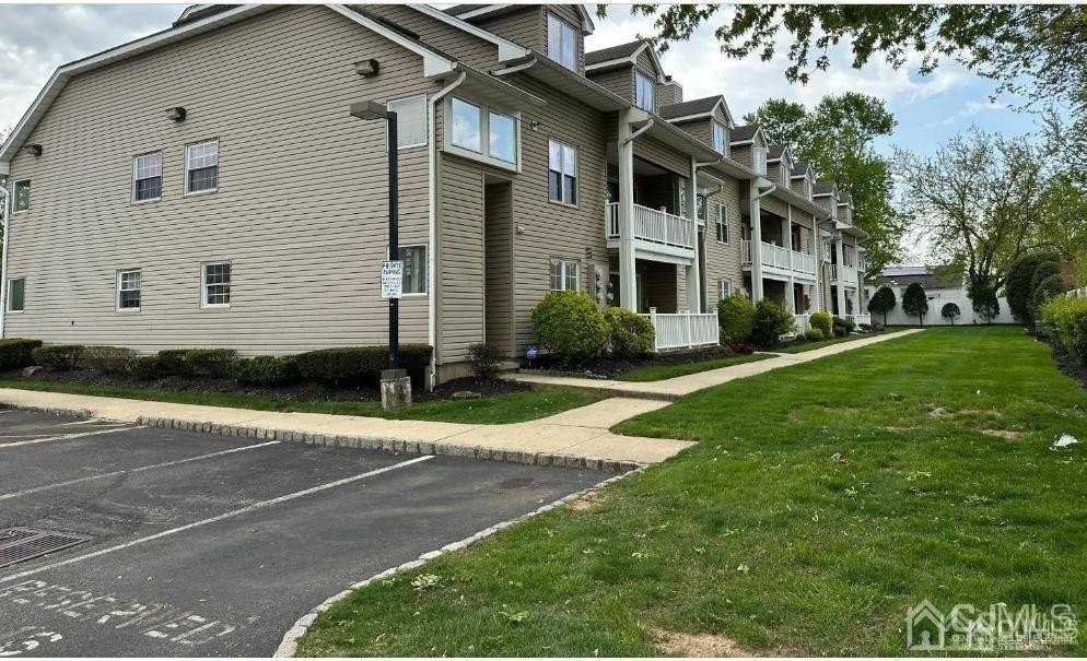 906 Montague Ave - Photo 2 of 8
