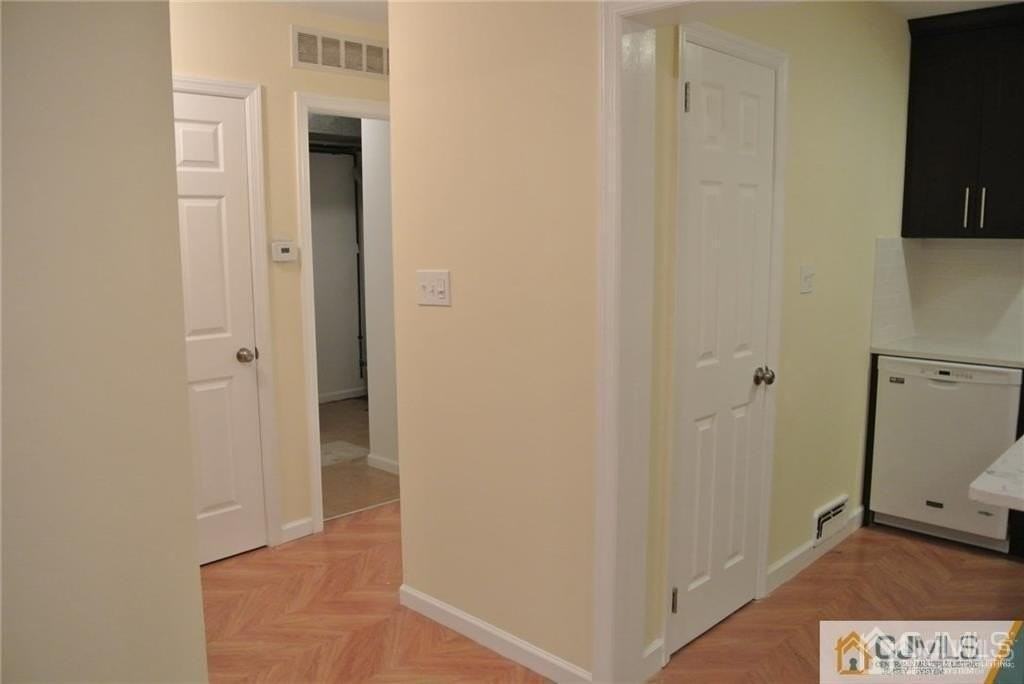 20 New Rd Apt 7 #7 - Photo 6 of 15
