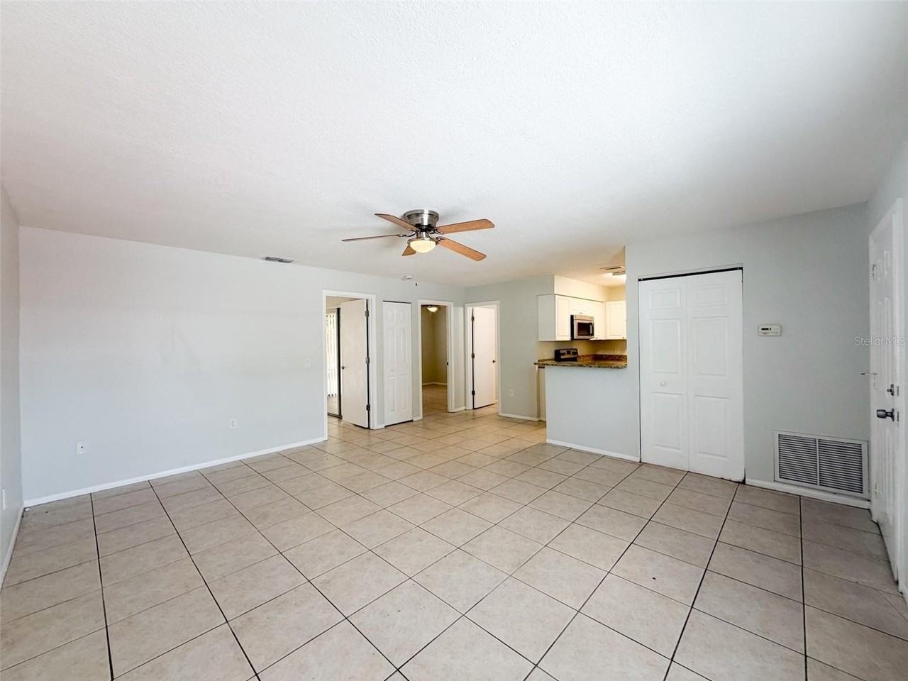 153 Old Englewood Rd - Photo 4 of 20