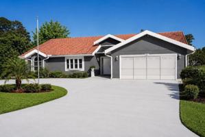 featured image of 10 Falls Pl