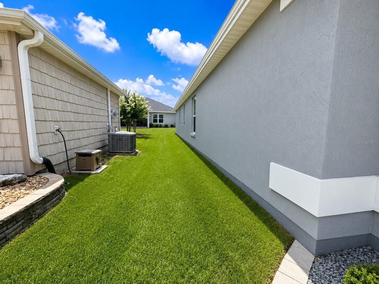 3942 Zenith Loop - Photo 3 of 25
