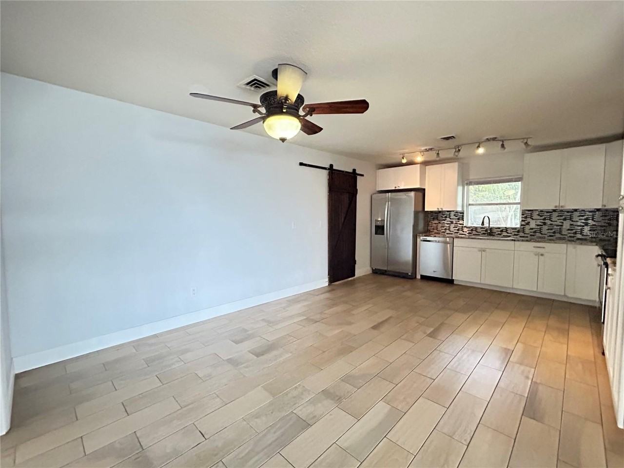 1241 N Lake Elbert Dr Ne - Photo 5 of 22