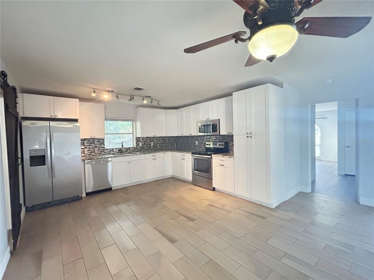 1241 N Lake Elbert Dr Ne - Photo 6 of 22