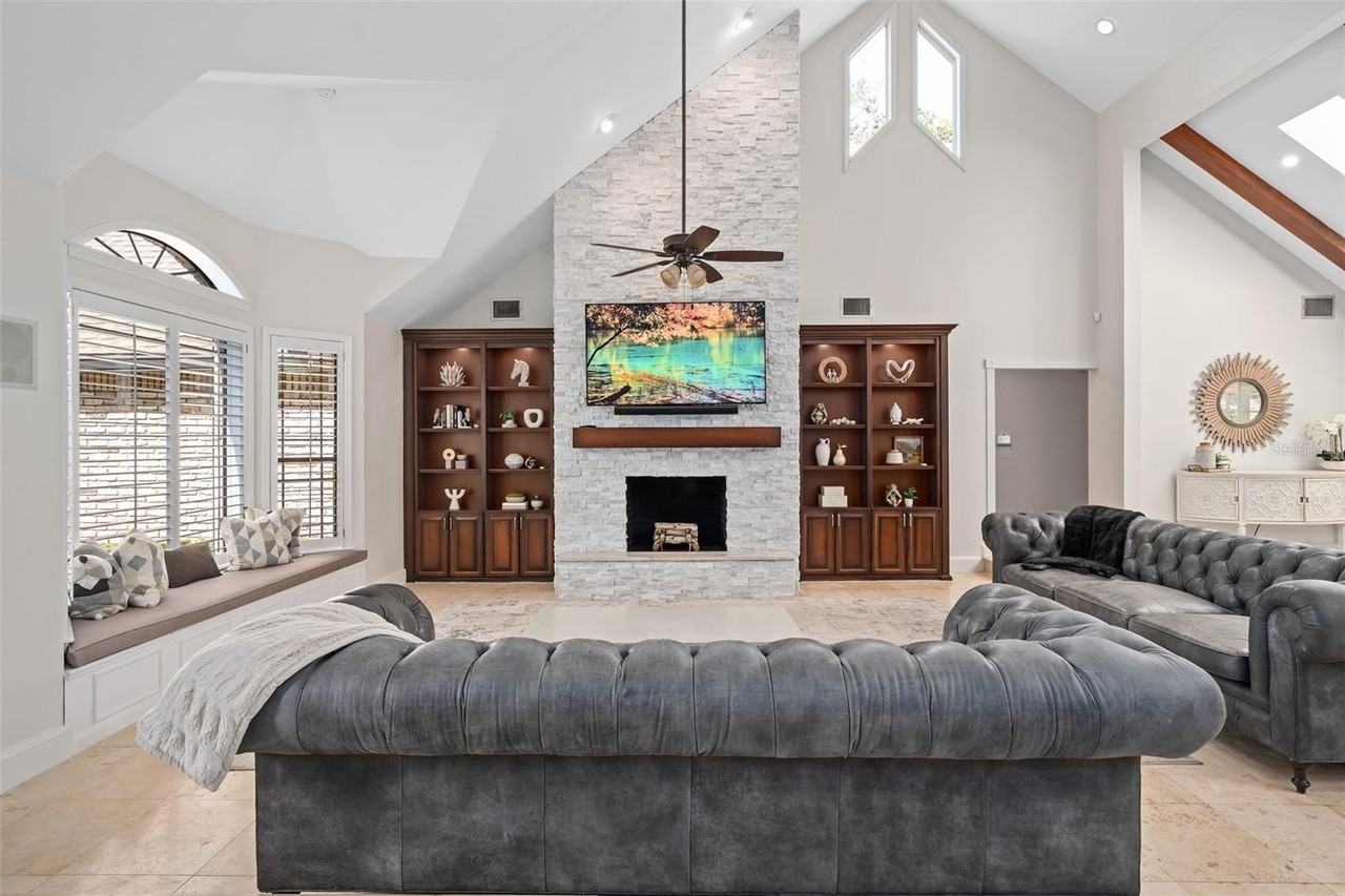 2214 Earleaf Ct - Photo 6 of 50