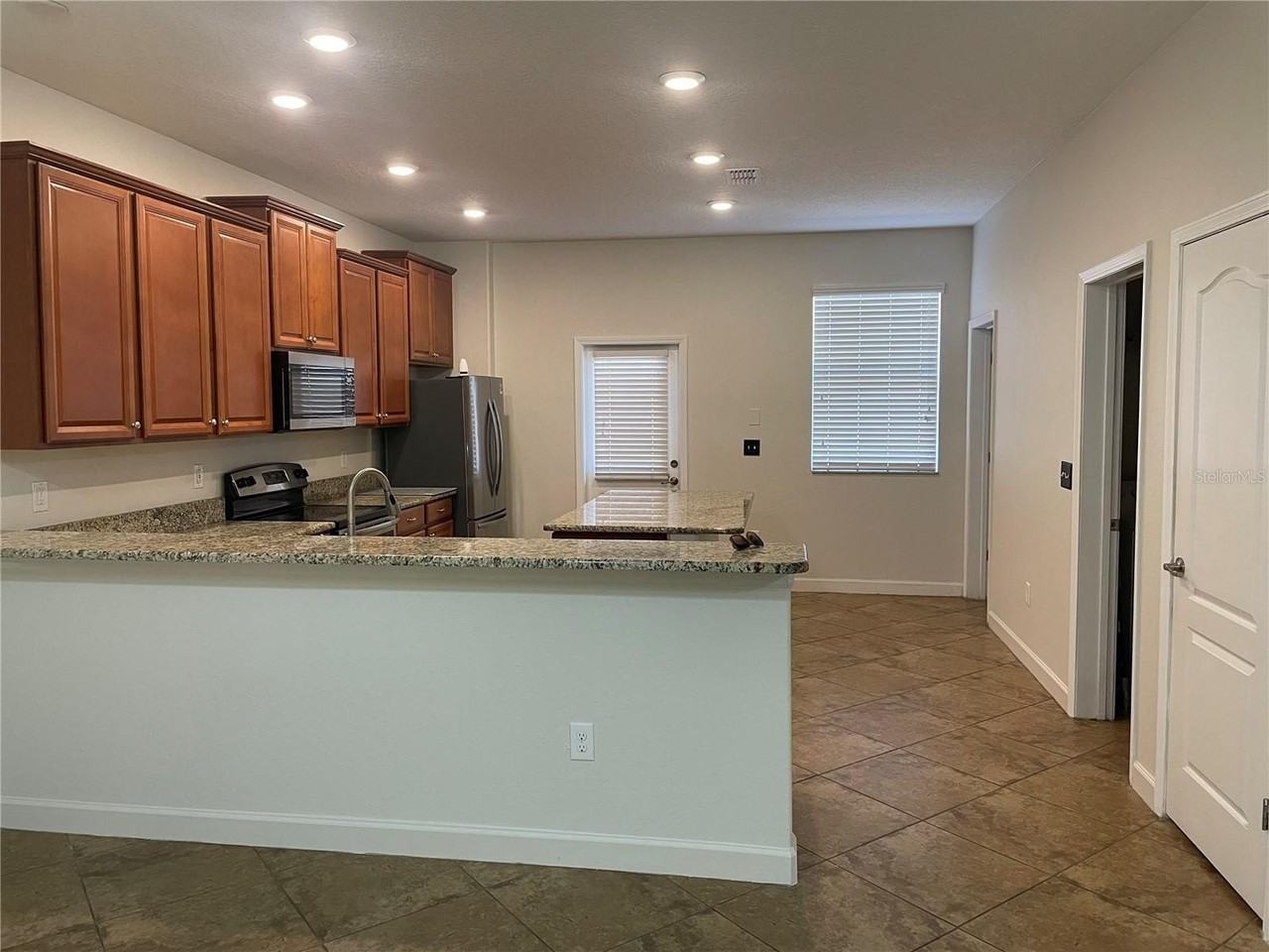 7283 Penkridge Ln - Photo 3 of 15