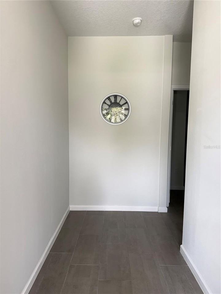 417 Ohio Way - Photo 3 of 9