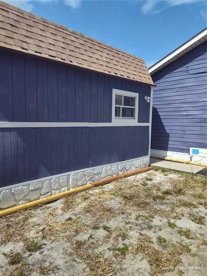 140 Bay Rd - Photo 5 of 22