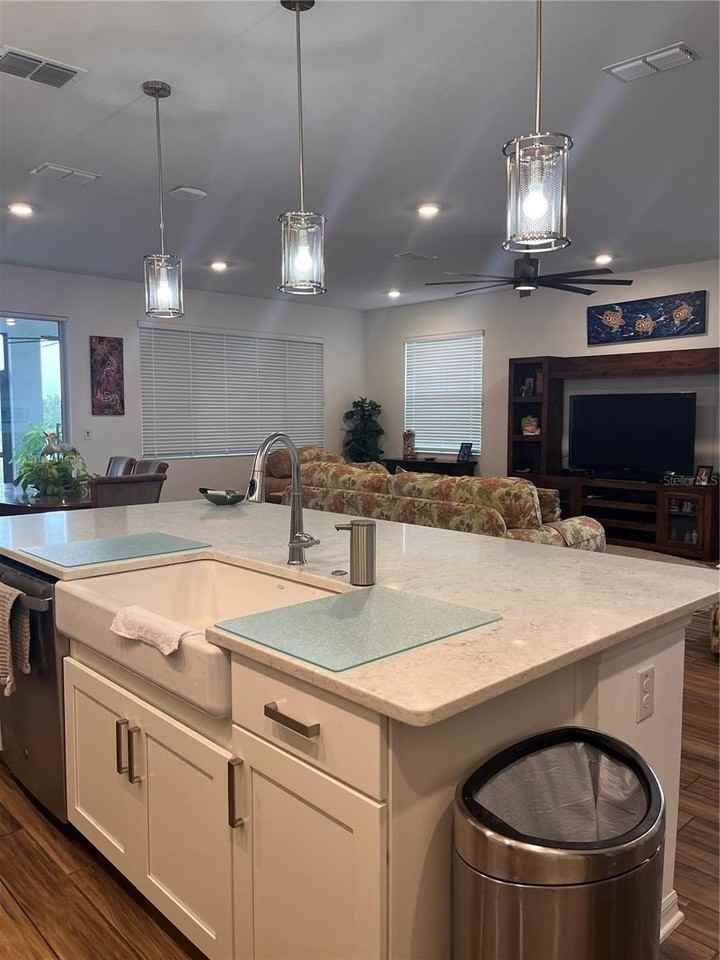 9222 Sw 104th Ter - Photo 5 of 19