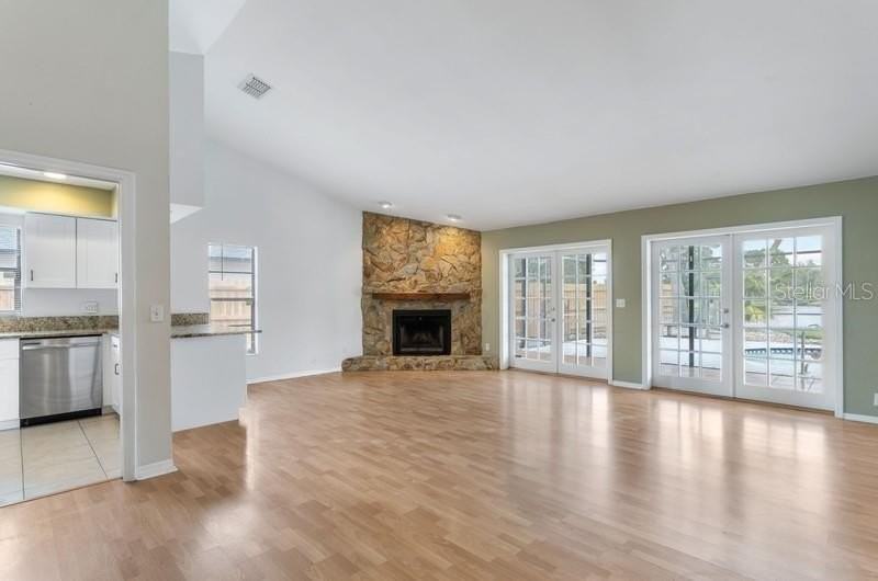 14014 Middleton Way - Photo 7 of 30