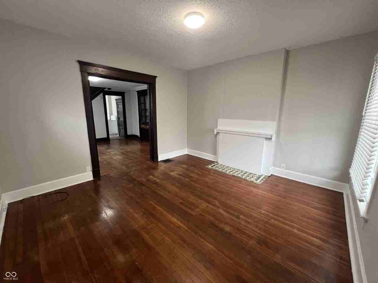 826 N Beville Ave - Photo 2 of 21