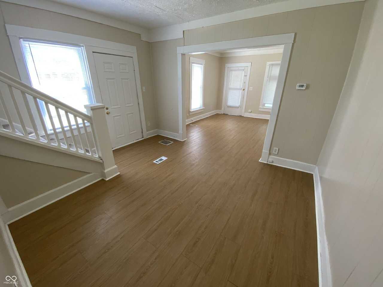 253 N Gray St - Photo 5 of 18