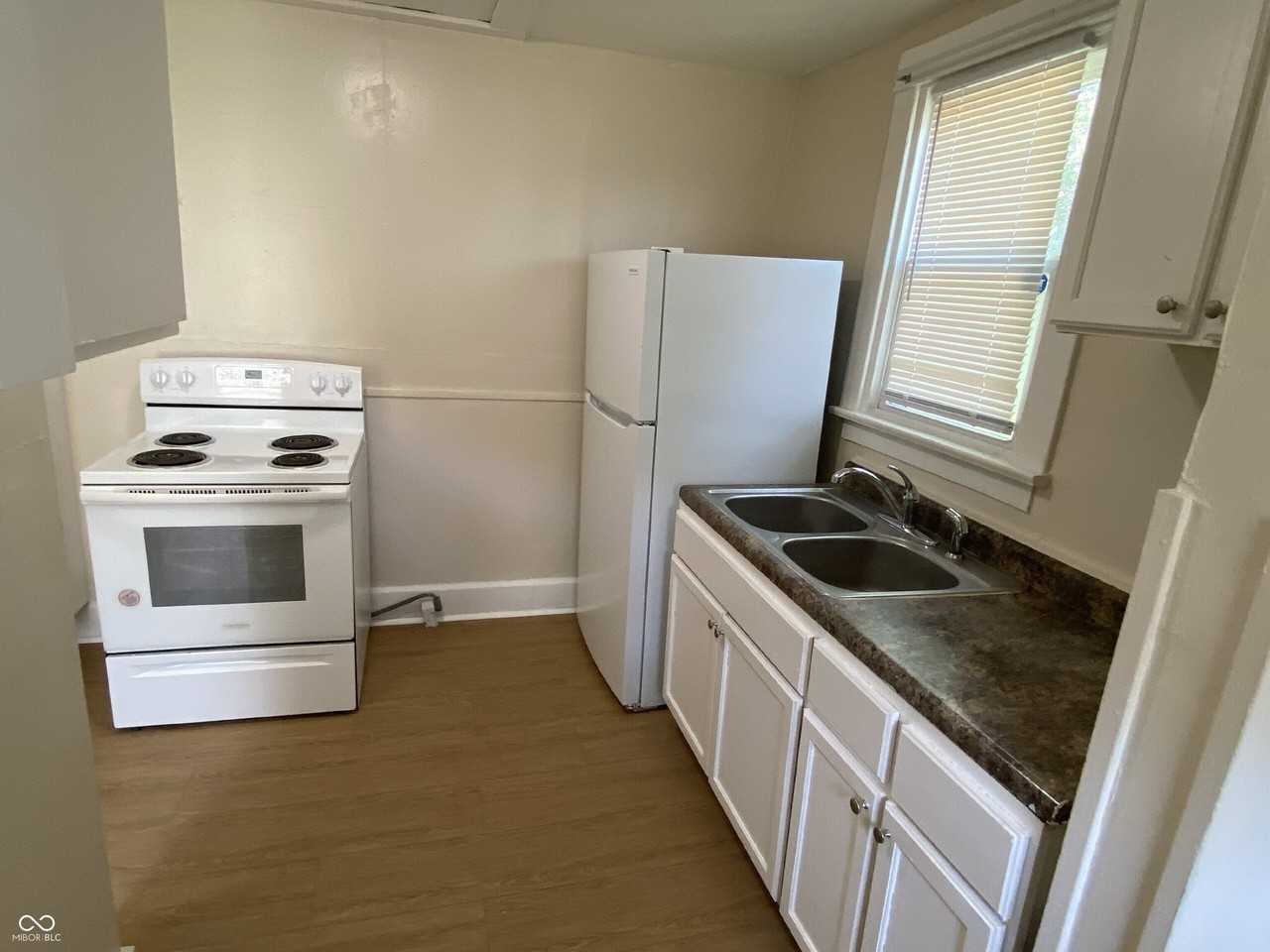 253 N Gray St - Photo 7 of 18