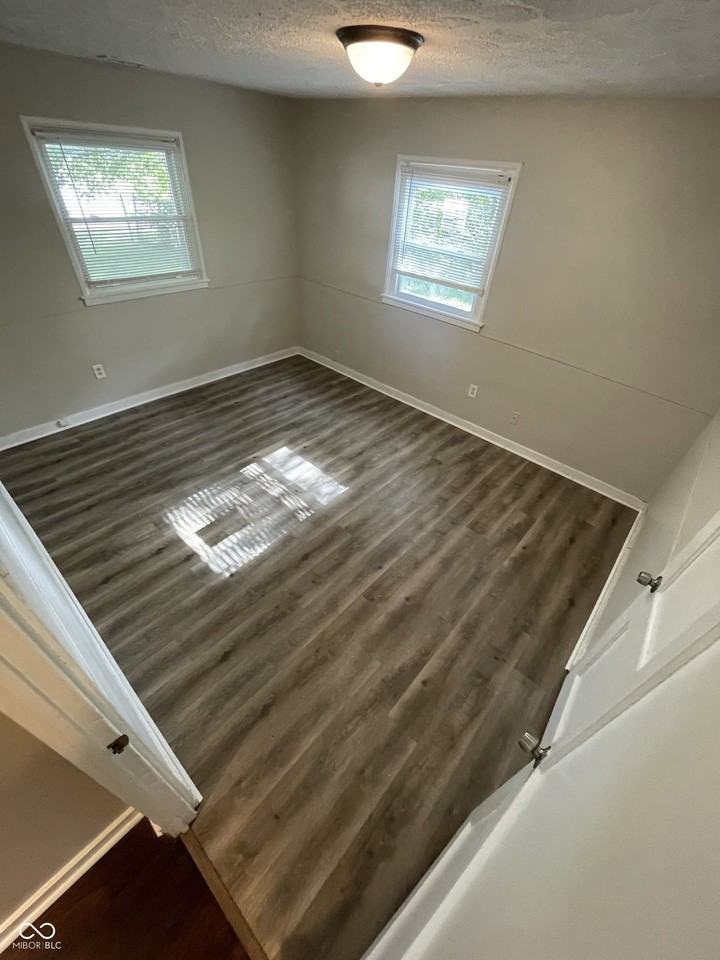 6267 E 24th St - Photo 6 of 13
