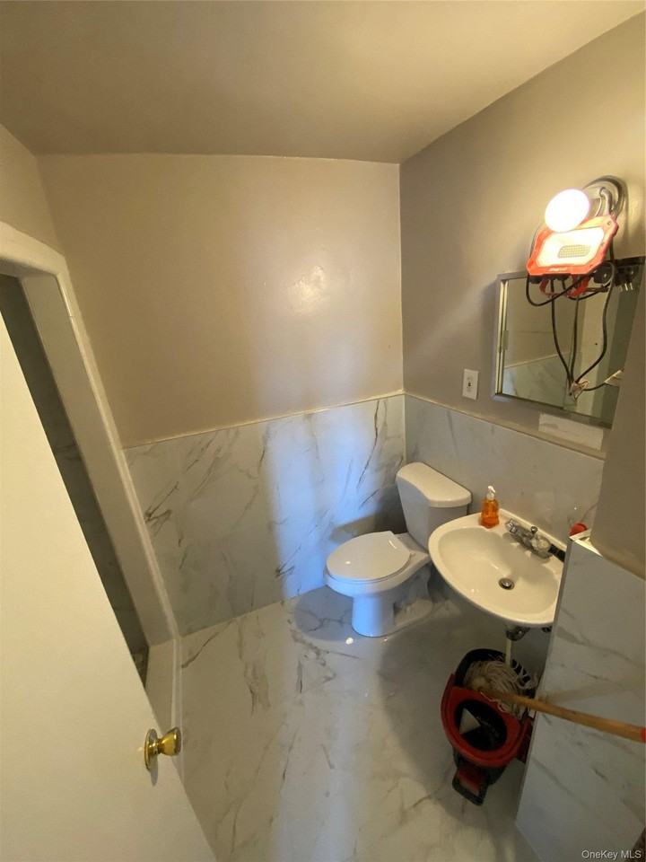 222 N Broadway #6B - Photo 4 of 19
