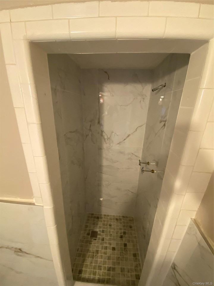 222 N Broadway #6B - Photo 5 of 19
