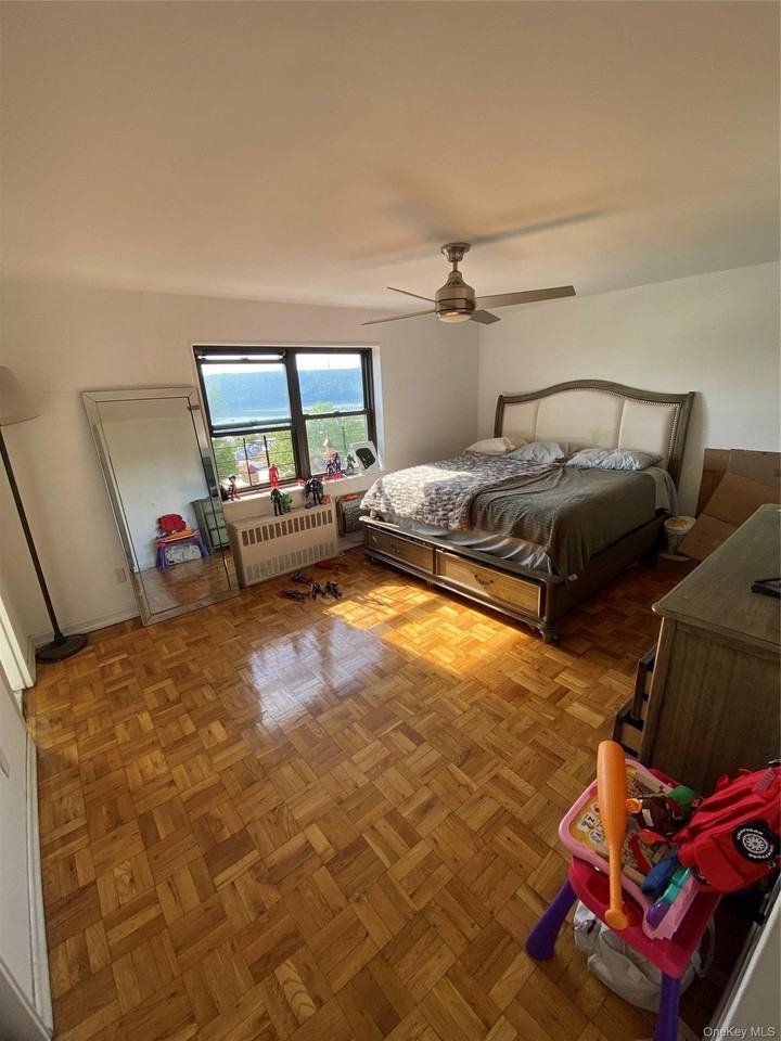 222 N Broadway #6B - Photo 7 of 19