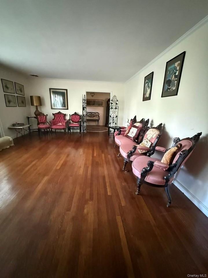 10 Hampton Rd - Photo 5 of 8