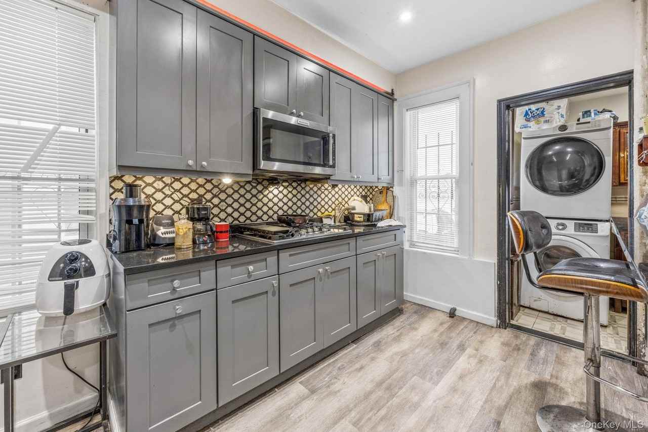 4239 Elbertson St - Photo 2 of 6
