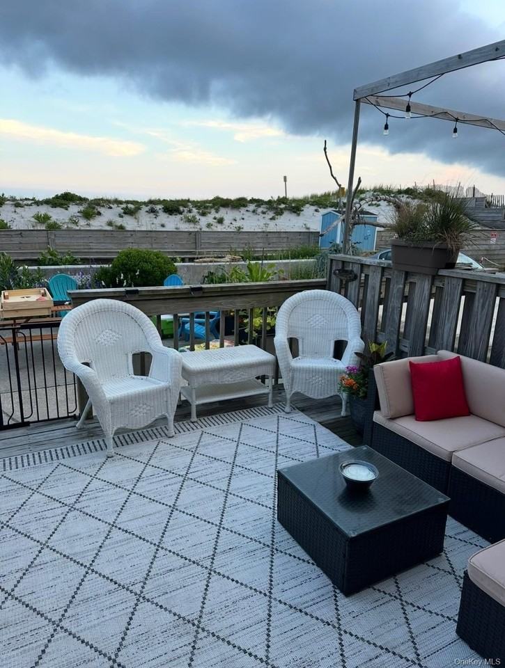 1115 Oceanfront - Photo 4 of 11