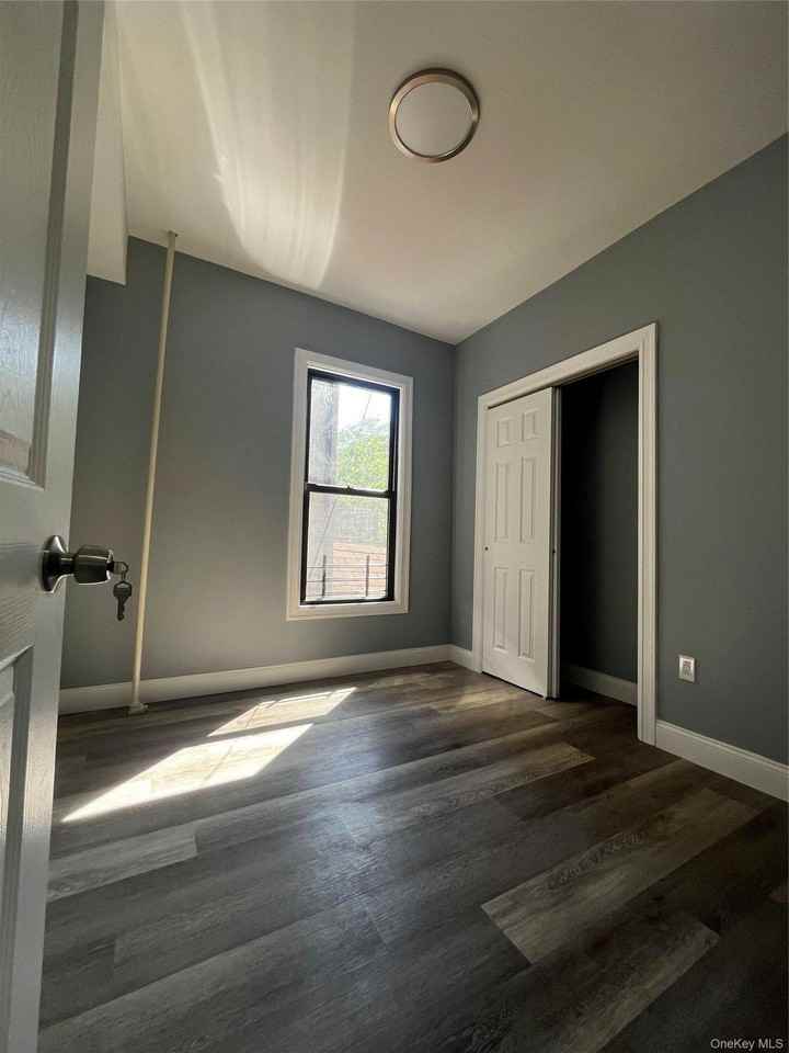 3294 Hull Ave #3 - Photo 6 of 8