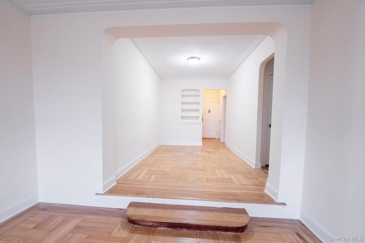 2190 Boston Rd #5M - Photo 5 of 24