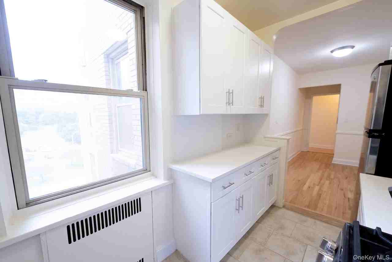 2190 Boston Rd #5M - Photo 7 of 24
