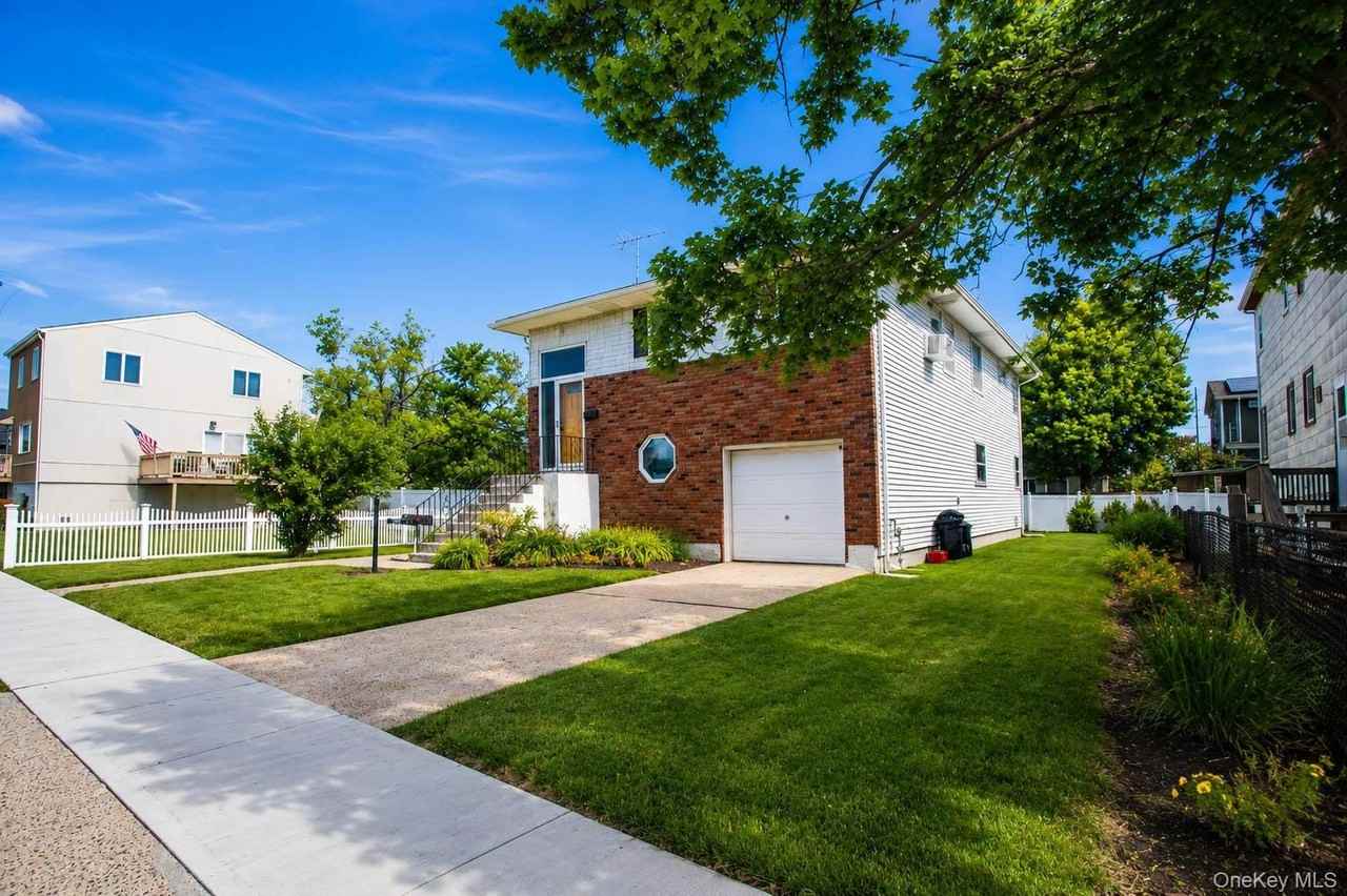 26 Lancaster Rd - Photo 2 of 17
