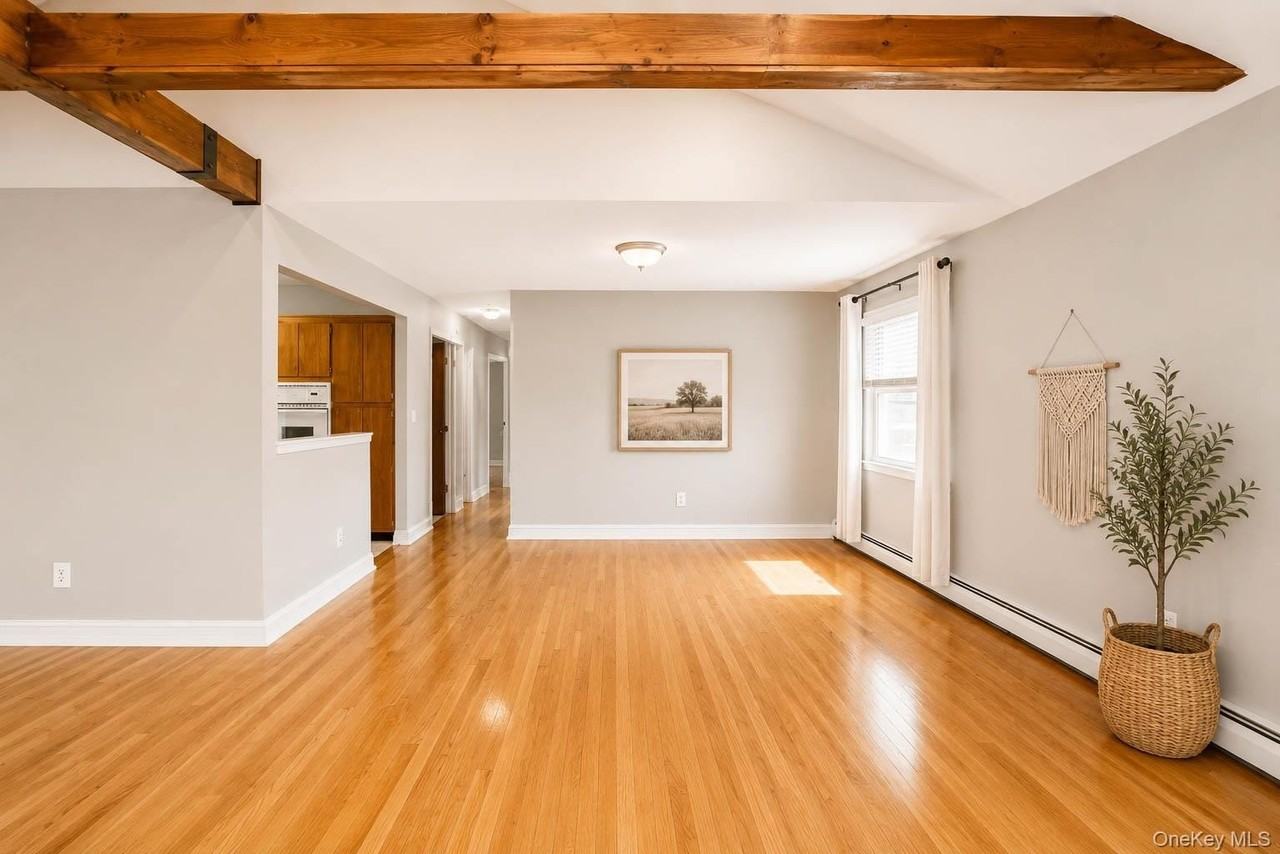26 Lancaster Rd - Photo 4 of 17