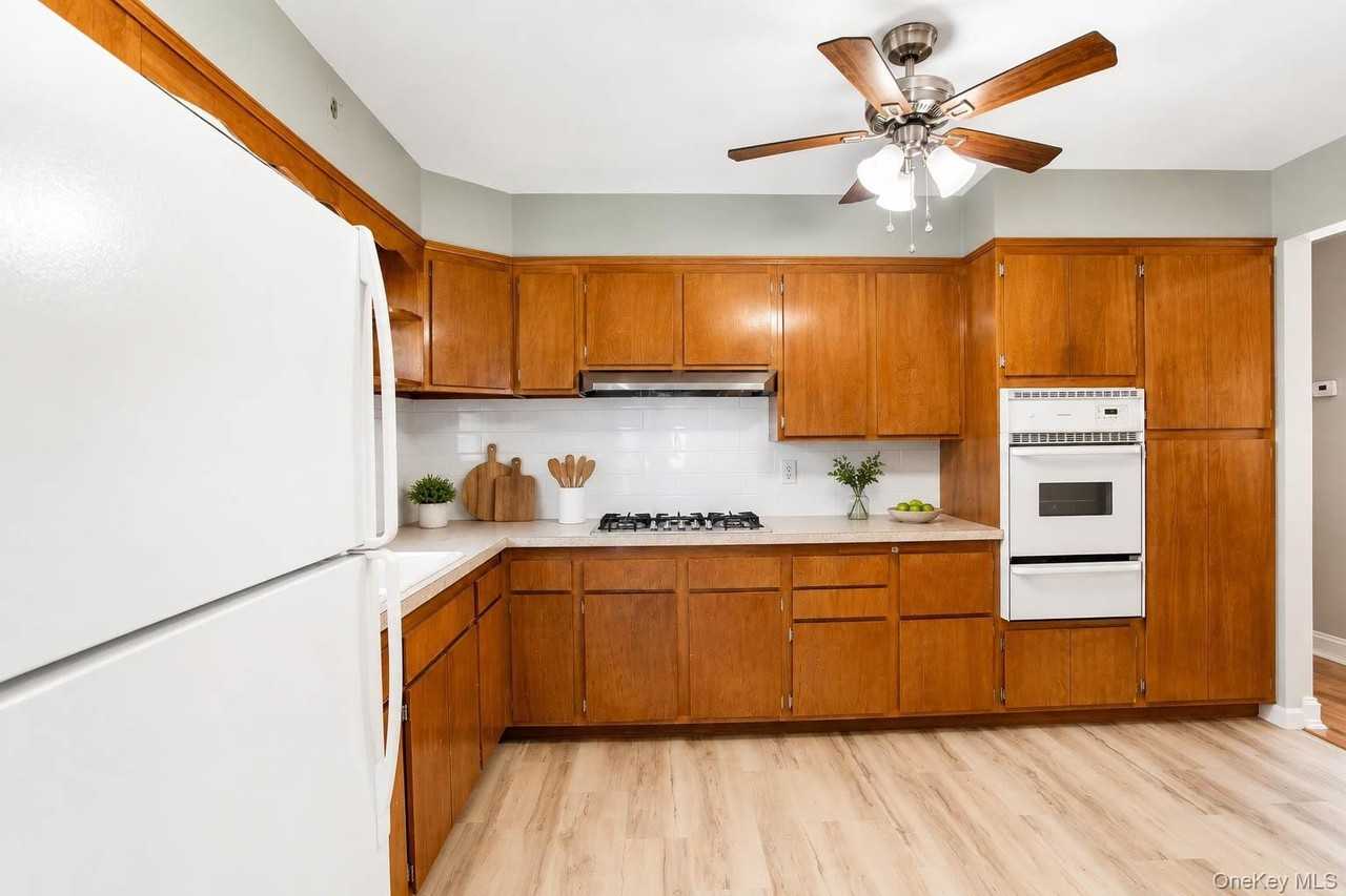 26 Lancaster Rd - Photo 6 of 17