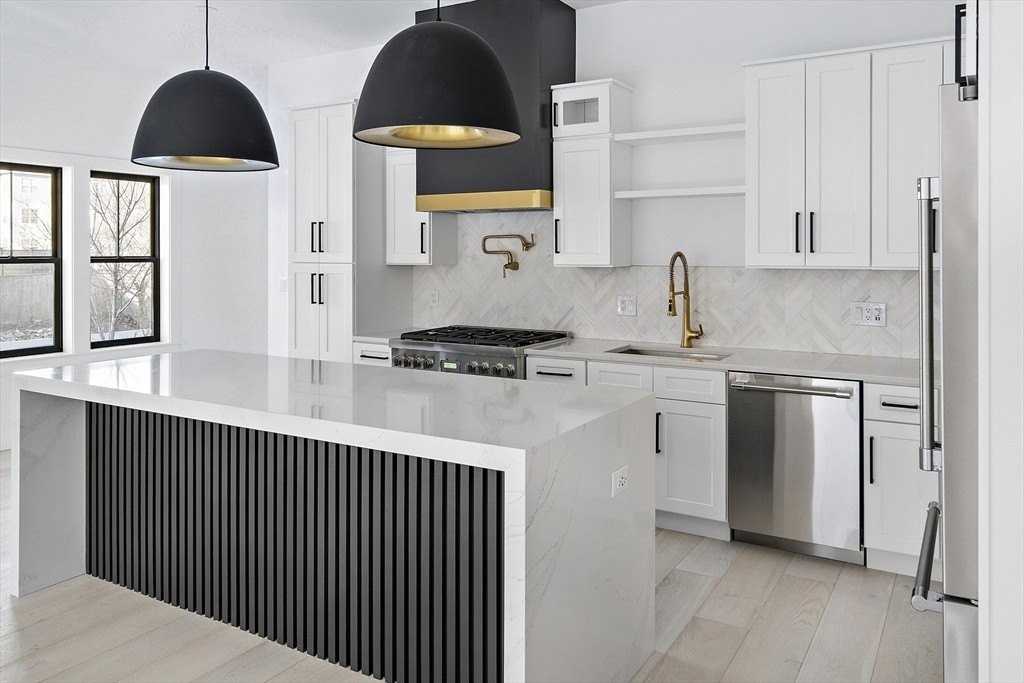21 Woodbine St #21 - Photo 5 of 31