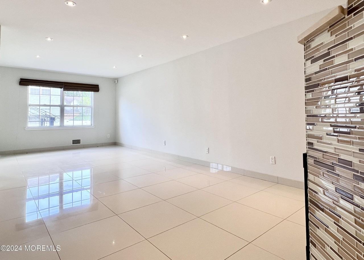 35 Woodpecker Way - Photo 6 of 33