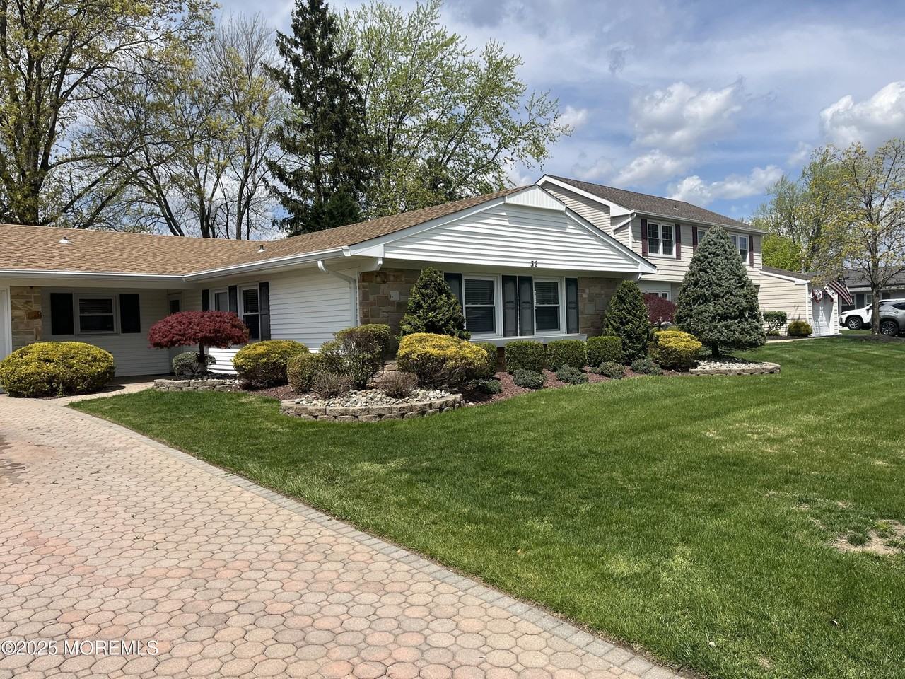 32 Idlewild Ln - Photo 2 of 29