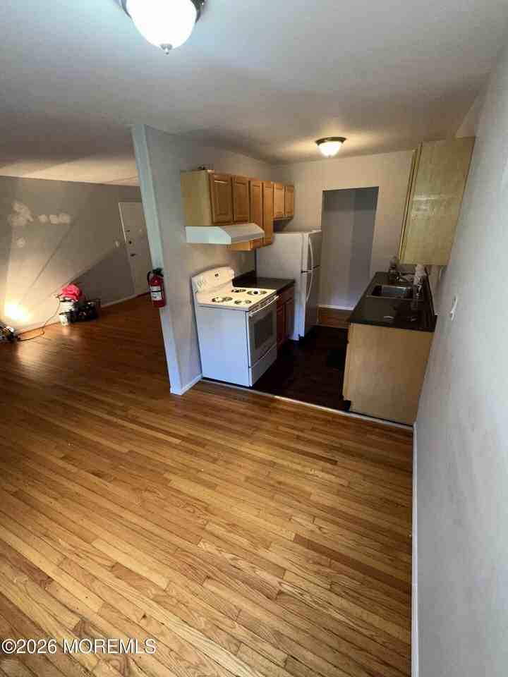 90 Stonehurst Blvd #D - Photo 4 of 8