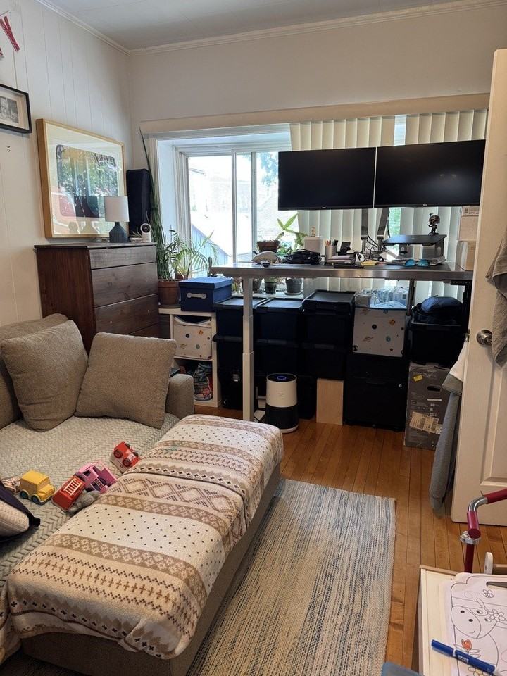 3145 S May St #1F - Photo 2 of 11